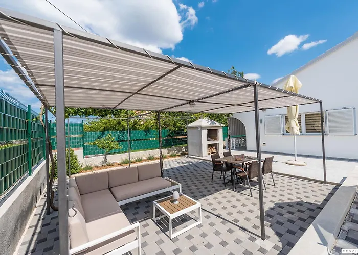 Family Сукошан